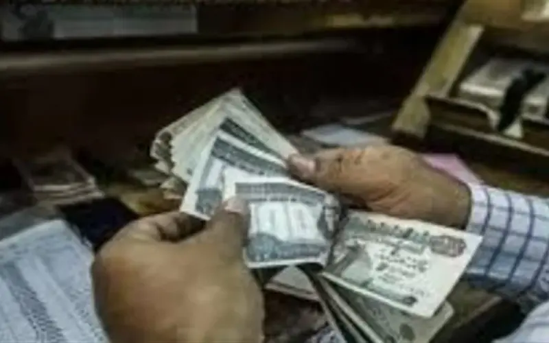 الحكومة تواجه التضخم.. حزمة اجتماعية موسعة لرفع مستوى معيشة الموظفين وأصحاب المعاشات في 2026